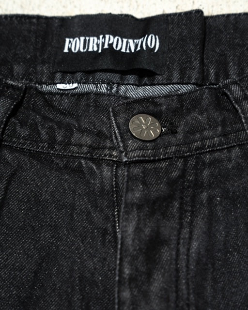 “Vier.Nul” Work Shorts (Washed Black)